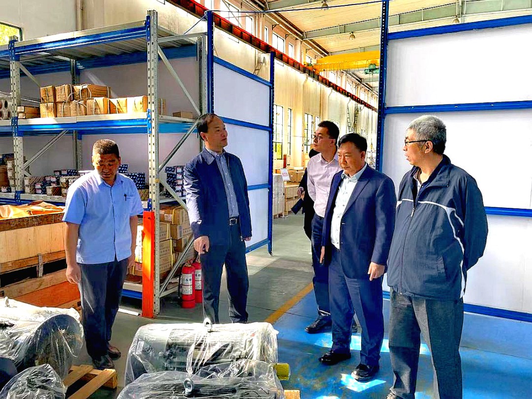 京城機(jī)電黨委副書記、總經(jīng)理王國華一行赴蘇州、寧波、溫州進(jìn)行液壓行業(yè)深度調(diào)研