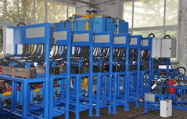 平整機液壓系統(tǒng)